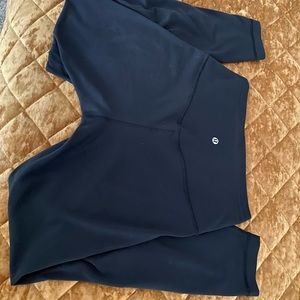 Lululemon black size 6 align leggings